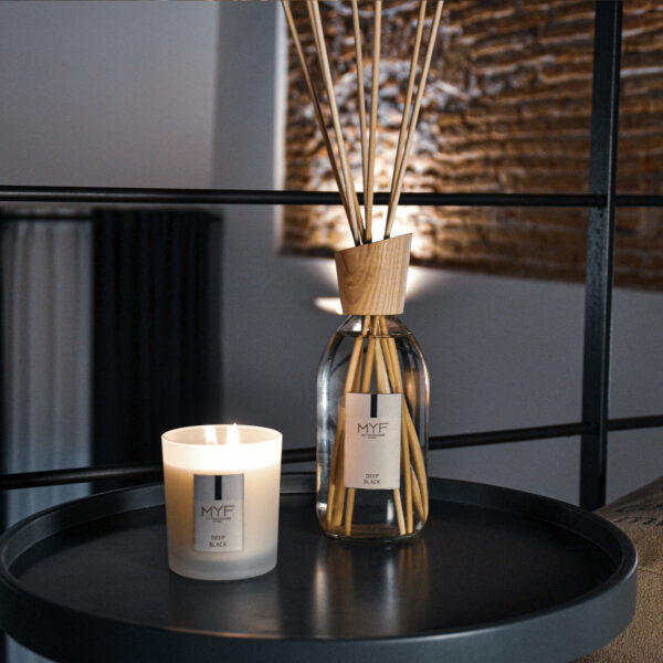 Dolce Vita Reed Diffuser 500 ml Deep Black - Image 3