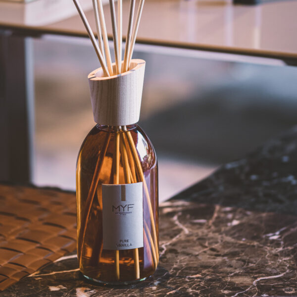 Dolce Vita Reed Diffuser 500 ml Pure Vanilla - Image 7