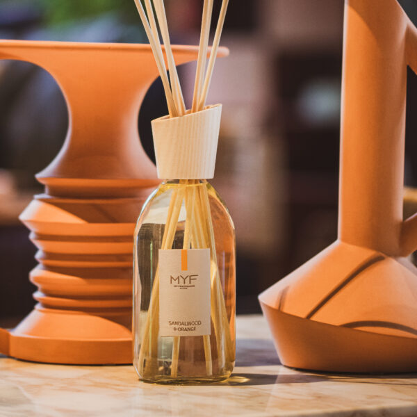 Dolce Vita Reed Diffuser 500 ml Sandalwood & Orange - Image 3